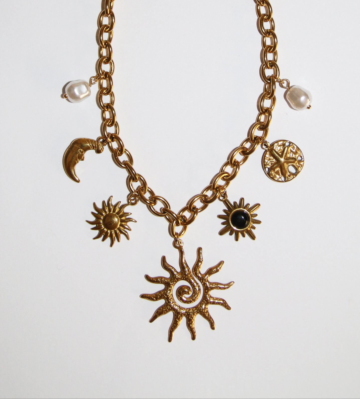 Stainless steel gold pleated necklace with charms