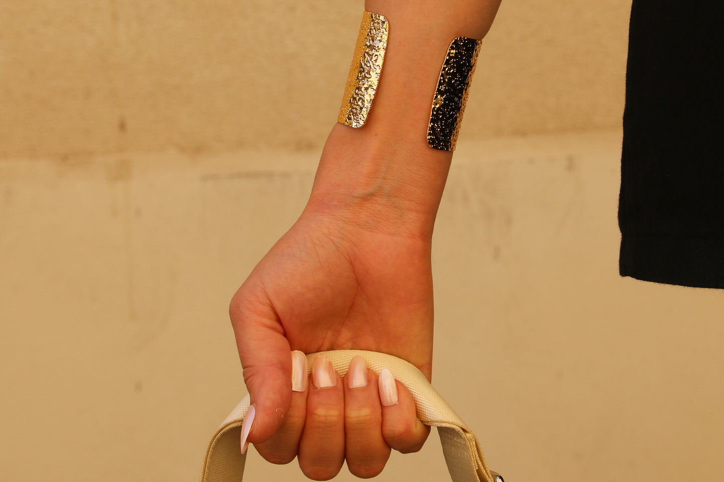AURA BRACELET-GOLD
