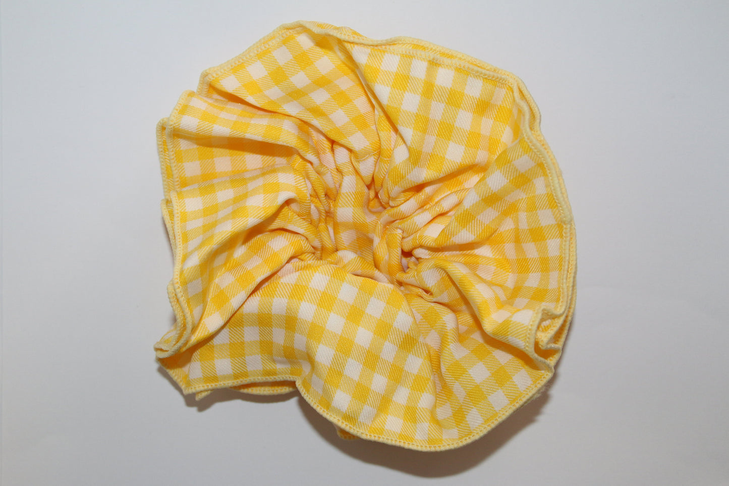 LEMON SCRUNCHIE -YELLOW&WHITE