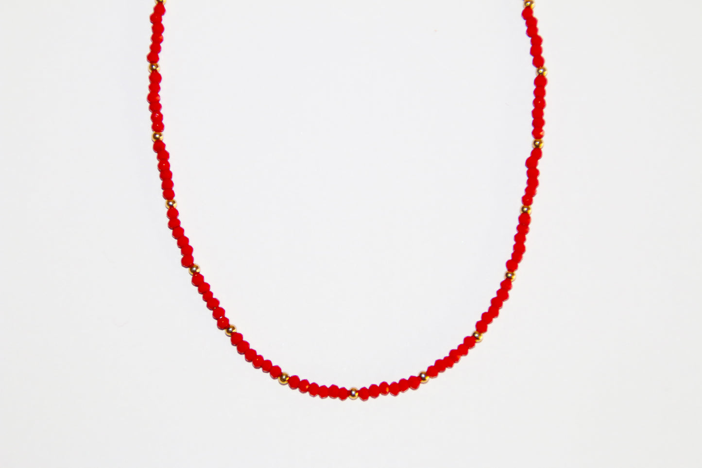 BEADED NECKLACE-RED